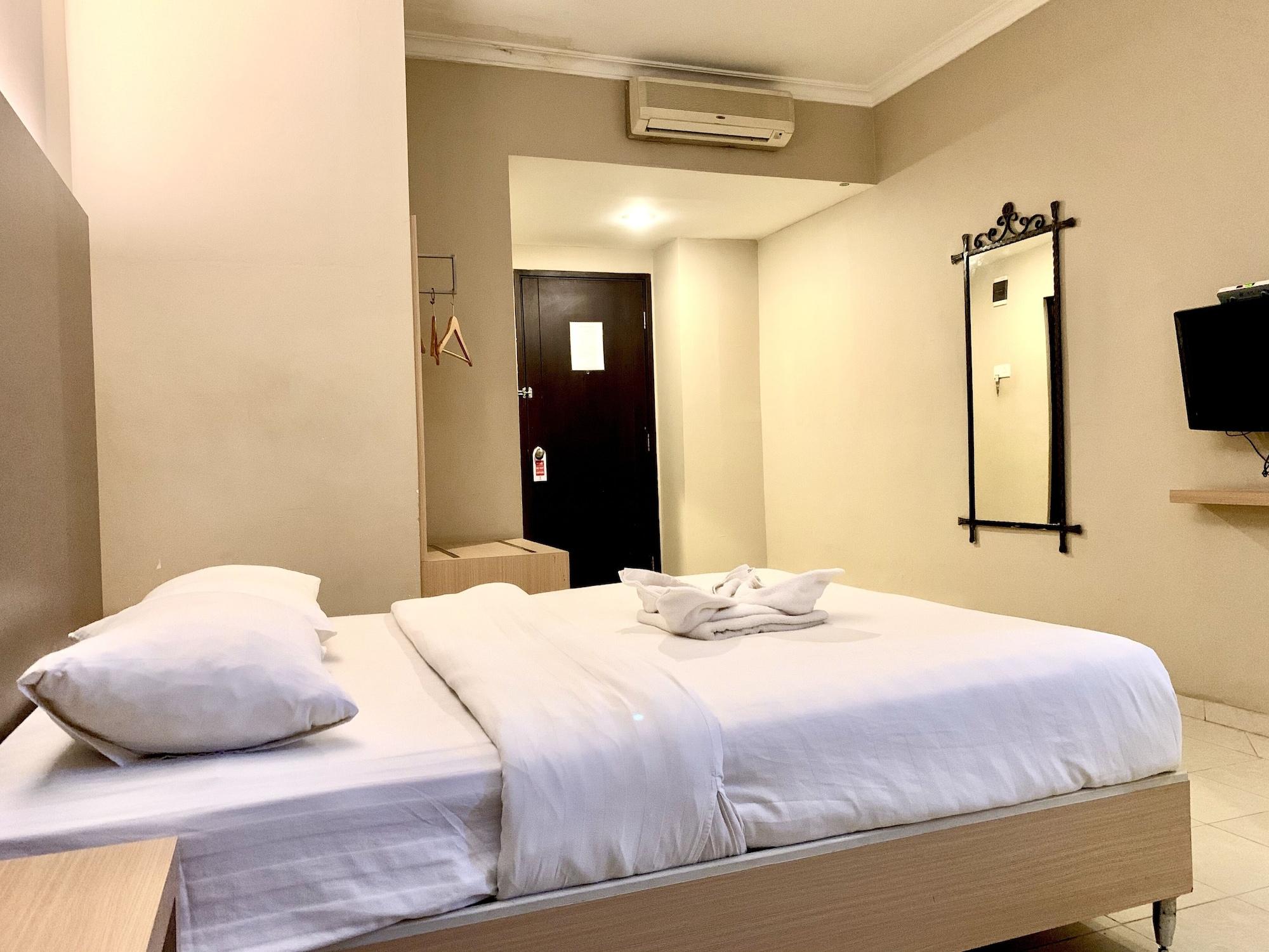 Sky View Hotel Managed By Os Batam Buitenkant foto