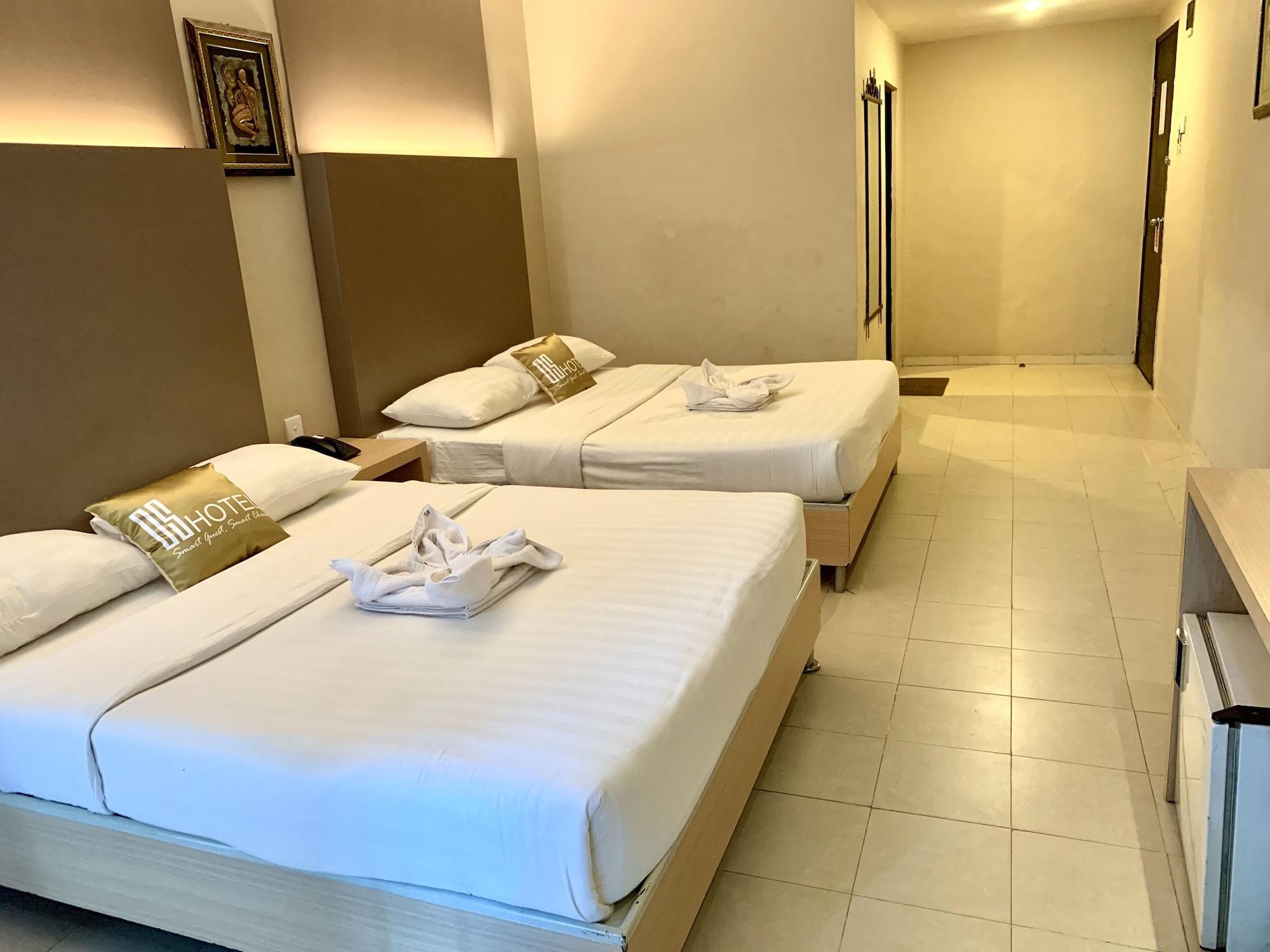Sky View Hotel Managed By Os Batam Buitenkant foto